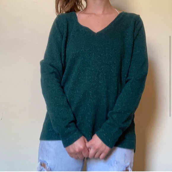 Old Navy Emerald Green Sparkly V Neck Sweater LIKE NEW! - Picture 3 of 8